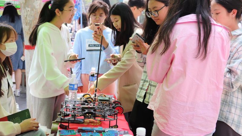 数据中台架构：揭秘其核心要素与选型策略